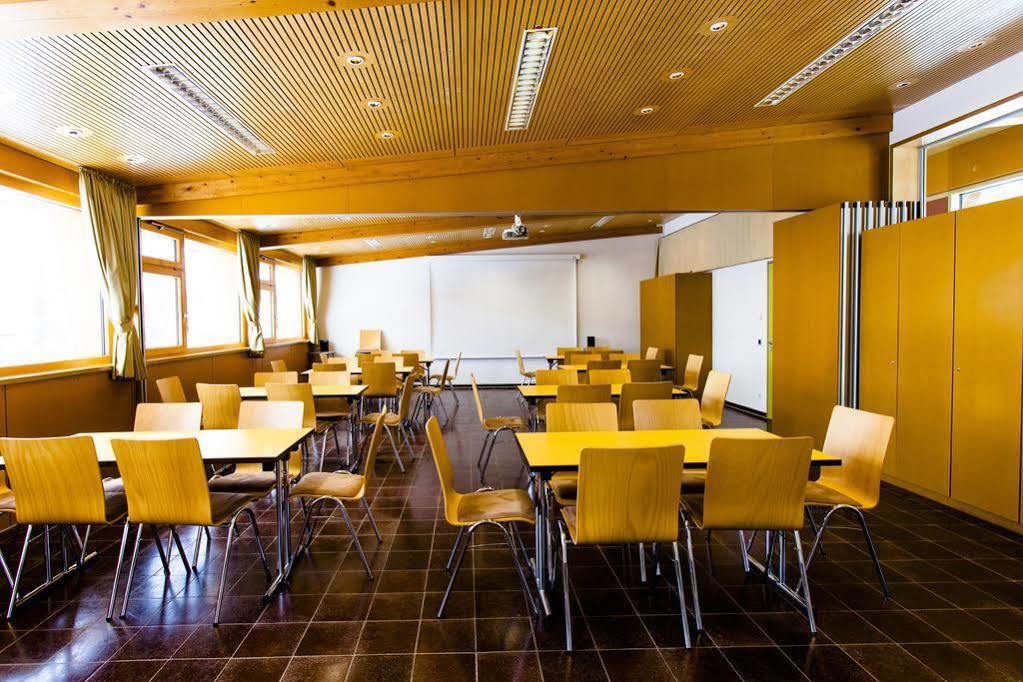 Jugendherberge Garmisch-Partenkirchen - Membership Required! Экстерьер фото