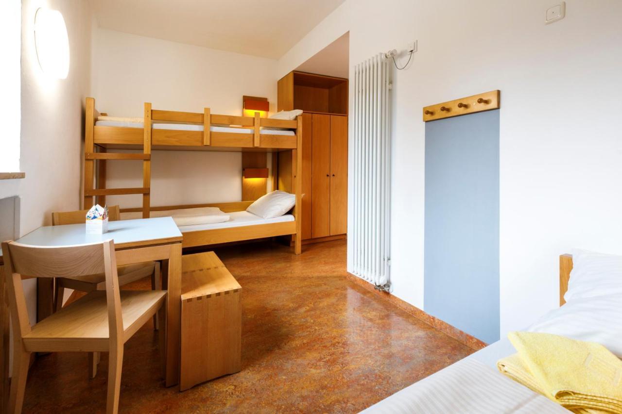 Jugendherberge Garmisch-Partenkirchen - Membership Required! Экстерьер фото